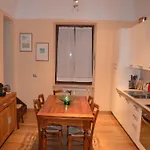 Alfieri Lägenhet Alba (Piedmont)