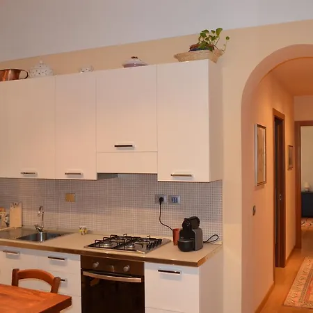 アパート Alfieri アルバ