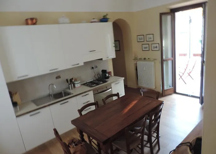 Alfieri アパート アルバ